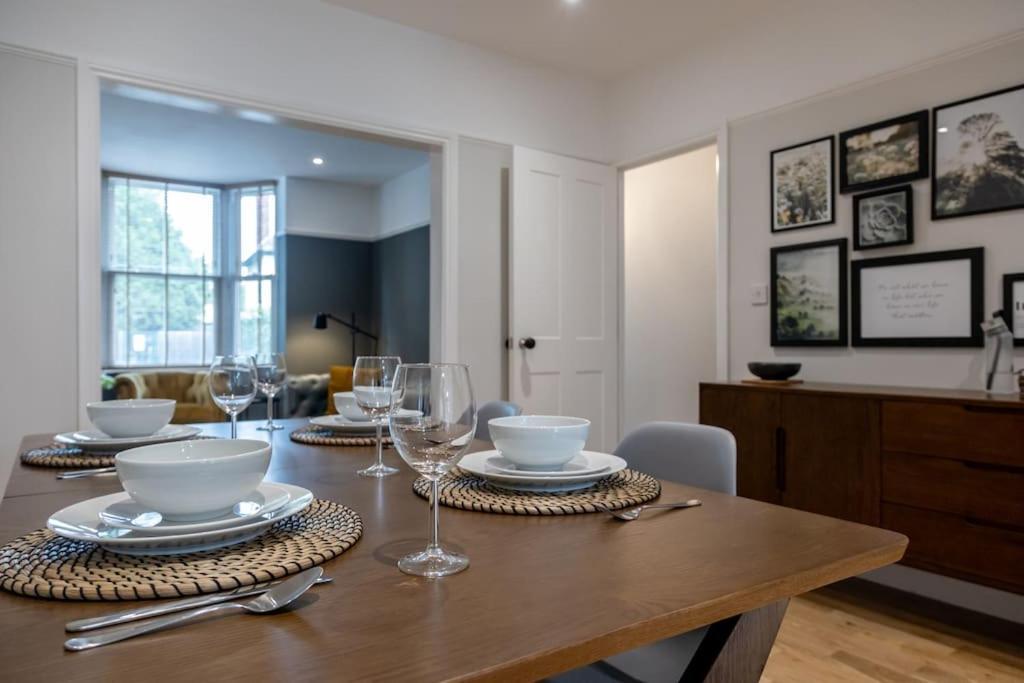 Hereford - Clifton Villa - Beautifully Presented House Located A Short Walk From City Centre - Sleeps 6 Guests - Perfect For Exploring Hereford - Hosted By Rentmyhouse Esterno foto